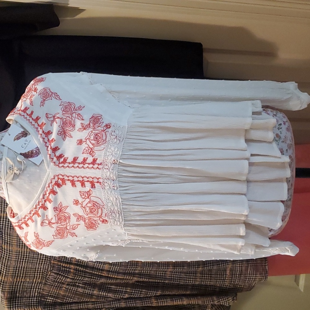 NwT Chelsea & Violet Top